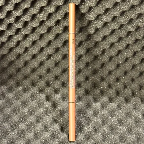Haus Labs The Edge Precision Eyebrow Pencil - Picture 7 of 7